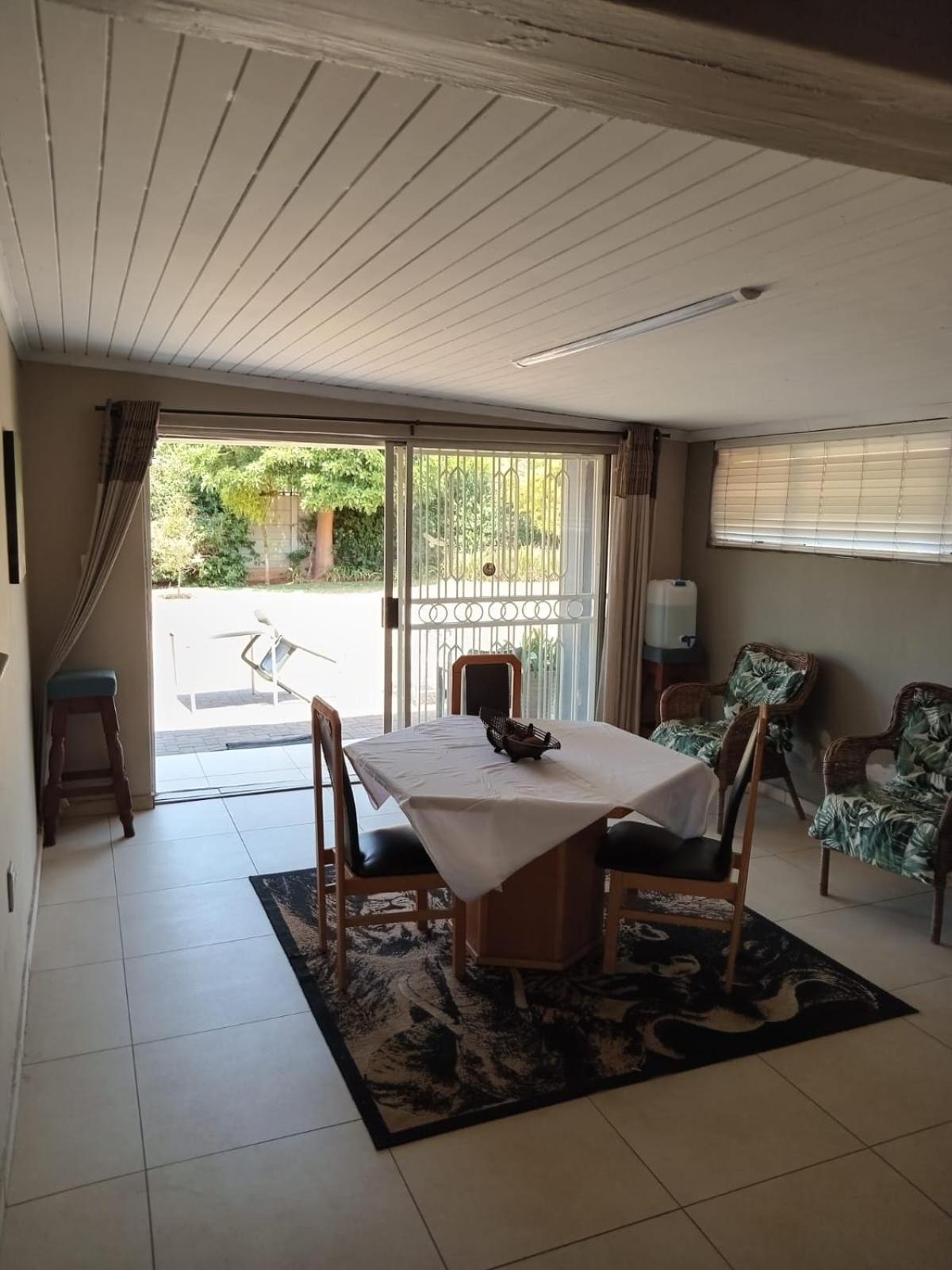 African Kingdom Guest House Boksburg Bagian luar foto